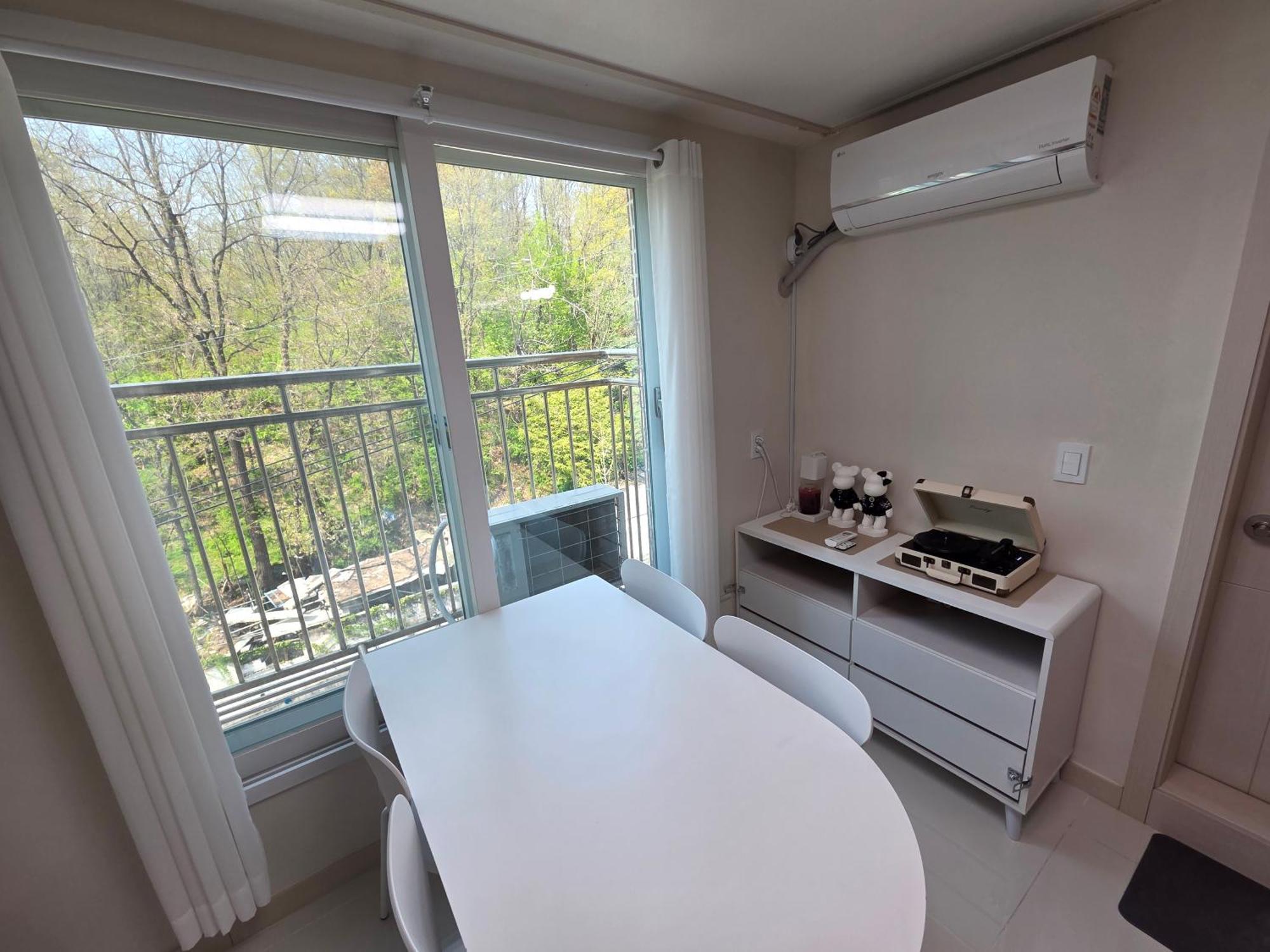 Jw'S Bukhansan Healing Stay I Seoel Buitenkant foto